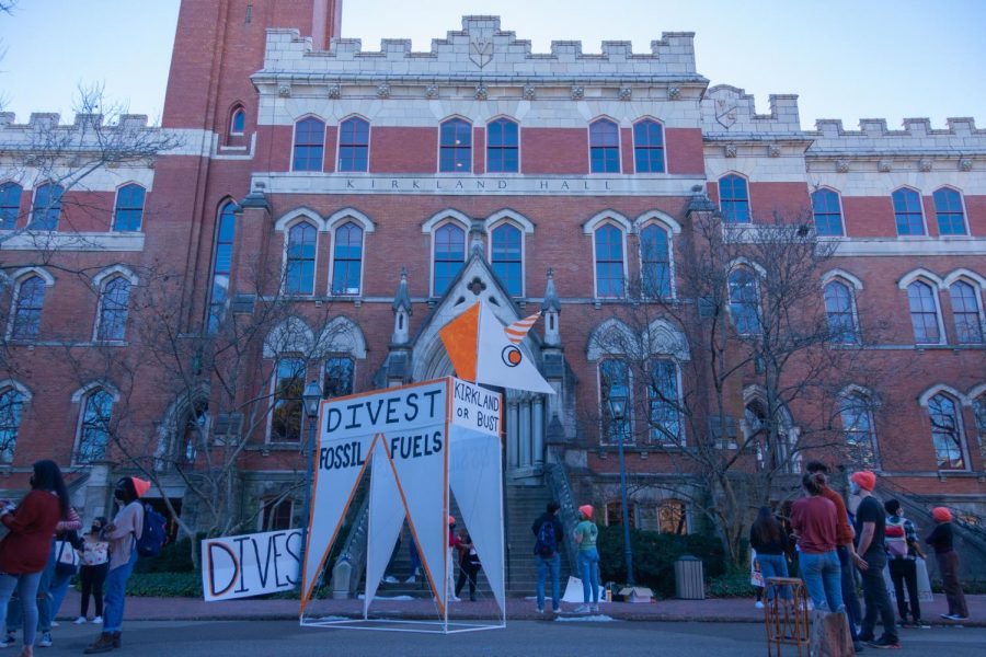 DivestVU, Dores Divest hold an over 30-person protest at Kirkland Hall